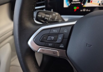 Volkswagen Passat B8 Variant Facelifting 2.0 TDI SCR 150KM 2024 Volkswagen Passat Variant SalonPL Elegance 2.0TDI 150KM DSG Masaz WEBASTO, zdjęcie 21