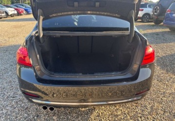 BMW Seria 3 F30-F31-F34 Limuzyna Facelifting 3.0 330d 258KM 2016 BMW Seria 3 Naped na 4 kola 3.0 Diesel 258KM, zdjęcie 4