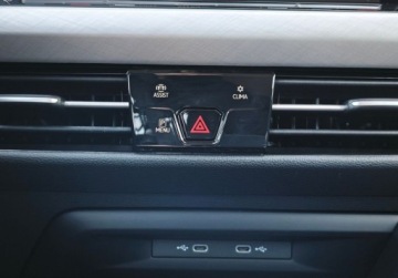 Volkswagen Golf VIII Variant 2.0 TDI 115KM 2024 Volkswagen Golf Variant Variant Life Pakiety, ACC, ergoActive z masazem i, zdjęcie 25