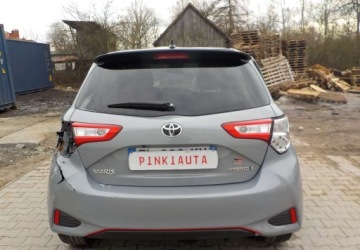 Toyota Yaris III Hatchback 5d Facelifting 2017 1.5 Hybrid 100KM 2019 Toyota Yaris GR-Sport Okazja 1.5 Hybryda 100KM, zdjęcie 12