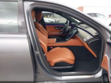 Mercedes Klasa S W223/V223 2023 Mercedes-Benz Klasa S 580 4Matic 2023 4.0 Benzyna 496KM, zdjęcie 9