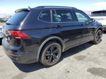 Volkswagen Tiguan III 2024 Volkswagen Tiguan 2024 Volkswagen Tiguan SE R-Line Black 2.0 Benzyna 184KM, zdjęcie 4