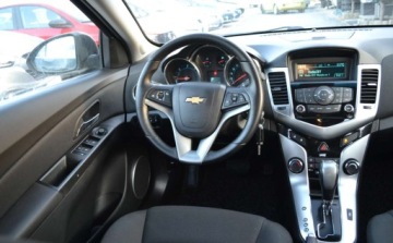 Chevrolet Cruze Sedan 2.0 VCDI 16V DOHC 163KM 2012 Chevrolet Cruze bezywpadkowe - automat - niski przebieg - auto zadbane 2.0, zdjęcie 4