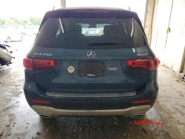 Mercedes GLB 2022 Mercedes-Benz GLB 2022 r., 2,0L 4 MATIC 2.0 Benzyna 221KM, zdjęcie 4