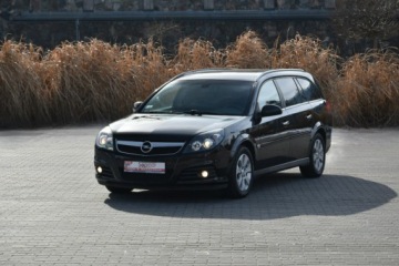 Opel Vectra C Kombi 2.8 V6 turbo ECOTEC 250KM 2008 Opel Vectra 2.8 250KM Manual 2008r. Skóra, zdjęcie 26