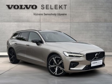 Volvo V60 II  Kombi Facelifting 2.0 B4 B 197KM 2025 Volvo V60 V60 B4B Ultra Dark Bowers&amp;Wilkins Panora, zdjęcie 6