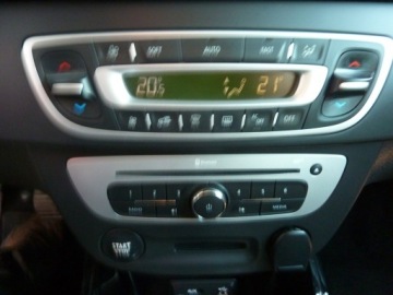 Renault Megane III Hatchback Facelifting 2013 Energy dCi 130KM 2014 Renault Megane BOSE*1.6 DCI, zdjęcie 21