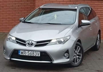 Toyota Auris II 2013 Toyota Auris Toyota Auris 2.0 Diesel 121KM, zdjęcie 9