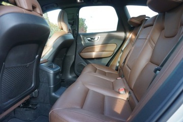 Volvo XC60 II 2020 Volvo XC 60 T8 AWD Plug-In Tempomat Kamera SalonPL Panorama FV23, zdjęcie 11