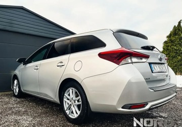 Toyota Auris II Touring Sports Facelifting 1.8 Hybrid 136KM 2017 Toyota Auris Bezwypadkowy, FV23,1.8 Automat, KredytowanieLeasing, gw.12m g, zdjęcie 6