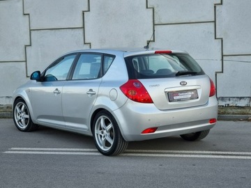 Kia Ceed I Hatchback 2.0 143KM 2008 Kia Cee&#039;d 2.0, zdjęcie 7