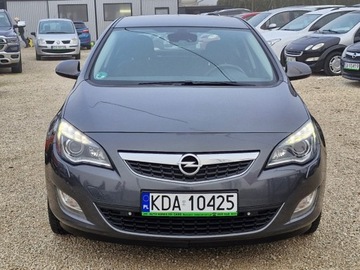 Opel Astra J Hatchback 5d 1.4 Turbo ECOTEC 140KM 2010 Opel Astra Sliczna 1.4 b Ful Opcja Bezwypadkowa Zarejestrowana Gwarancja, zdjęcie 1