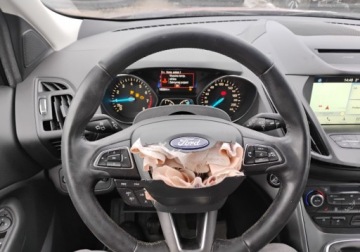 Ford Kuga II SUV Facelifting 1.5 EcoBoost 150KM 2017 Ford Kuga 2017r, 1.5 Benzyna. Uszkodzony prawy przod. Jezdzi. 1.5 Benzyna, zdjęcie 11