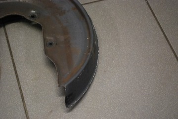 КРЫШКА ДИСКА ЛЕВАЯ ЗАДНЯЯ AUDI A8 D2 LIFT 4D0615611F