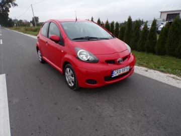 Toyota Aygo I 2009 TOYOTA AYGO 1.0 BENZ AUTO Z NIEMIEC ZAREJESTROWANA, zdjęcie 1