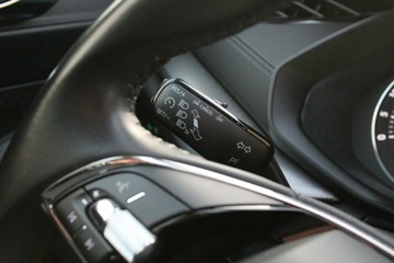 Skoda Octavia IV Liftback 2.0 TDI 150KM 2022 Skoda Octavia AMBITION 2.0 TDI Phoenix Orange Salon PL GWARANCJA SelectCar+, zdjęcie 29