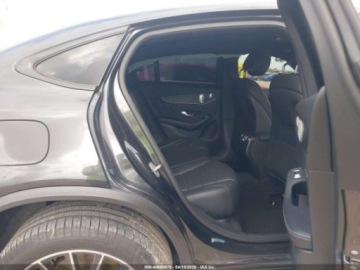 Mercedes GLC C253 2021 Mercedes-Benz GLC 2021 MERCEDES-BENZ GLC 300 4MATIC COUPE 2.0 Benzyna 255KM, zdjęcie 8