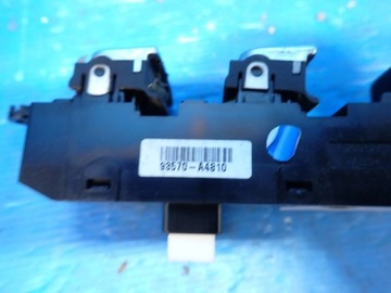 PANEL ŘÍZENÍ SKEL LEVÝ PŘEDNÍ KIA CARENS IV 93570-A4810