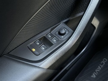 Skoda Octavia IV Liftback 1.5 TSI EVO 150KM 2023 Skoda Octavia 1.5TSI 150KM Sportline DSG l LED Mat, zdjęcie 16