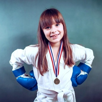 МЕТАЛЛИЧЕСКИЕ ЛЕНТЫ ЗОЛОТО СЕРЕБРЯНЫЕ КОРИЧНЕВЫЕ СПОРТИВНЫЕ МЕДАЛИ