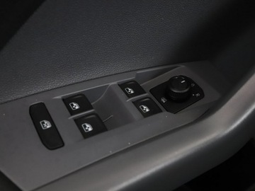 Volkswagen T-Cross SUV 1.0 TSI 95KM 2019 Volkswagen T-Cross klimatyzacja multifunkcja, zdjęcie 35