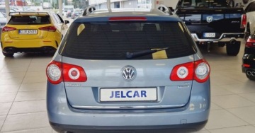 Volkswagen Passat B6 Sedan 1.6 TDI-CR DPF BlueMotion 105KM 2009 Volkswagen Passat 1.6 TDI 105KM 1.6 Diesel 105KM, zdjęcie 8