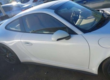 Porsche 911 991 Carrera 2/2S Coupe 3.4 350KM 2014 Porsche 911 2014, CARRERA, od ubezpieczalni 3.4 Benzyna 350KM, zdjęcie 2