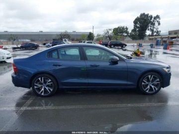 Volvo S60 III 2022 Volvo S60 2022r., 4x4, 2.0L 2.0 Hybryda Plug-in 313KM, zdjęcie 4