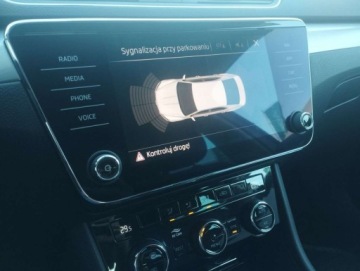 Skoda Superb III Liftback Facelifting 2.0 TDI SCR 150KM 2019 Skoda Superb 2.0 TDI 150KM DSG BiXenonCzujnikiSalonPL 2.0 Diesel 150KM, zdjęcie 19