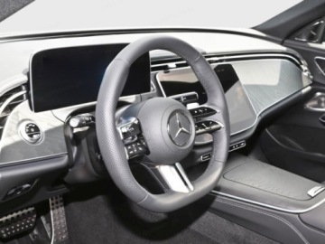 Mercedes Klasa E W214 Sedan 2.0 220d 197KM 2026 E Klasa 220 d 4-Matic AMG 2.0 (197KM) 2026, zdjęcie 7