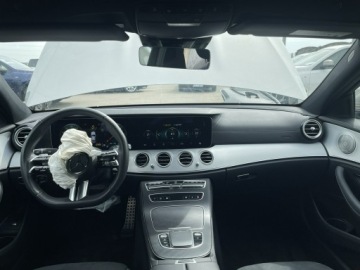 Mercedes Klasa E W214 Sedan 2.0 220d 197KM 2023 Mercedes E 220 PL AMG Diesel 4Matic Kamera Skóra, zdjęcie 8