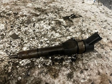 1.9DCI WTRYSK WTRYSKIWACZ 8200100272