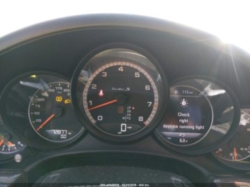 Porsche 911 991 Turbo/Turbo S Coupe Facelifting 3.8 580KM 2017 Porsche 911 Turbo S 2017 3.8 Benzyna 580KM, zdjęcie 9