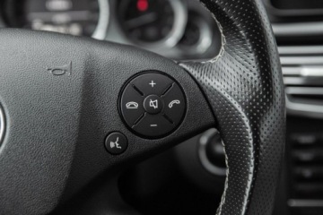 Mercedes Klasa E W212 Kombi 200 CGI BlueEFFICIENCY 184KM 2010 Mercedes-Benz Klasa E 1.8 Benzyna 184KM, zdjęcie 19