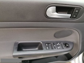 Volkswagen Golf Plus I 2.0 TDI 140KM 2005 Volkswagen Golf Plus 2.0 TDI 140KM # Klimatronik, zdjęcie 18