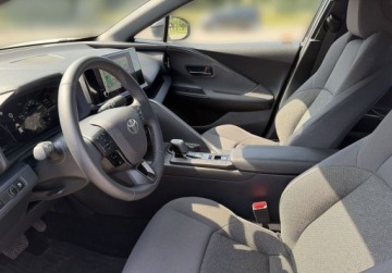 Toyota C-HR II SUV 1.8 Hybrid 140KM 2025 Toyota C-HR 1.8 Hybrid Comfort ASO Salon PL Toyota Mikolajczak Leszno, zdjęcie 4