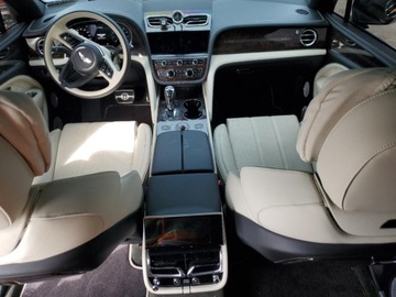 Bentley Bentayga 2023 Bentley Bentayga 2023 4.0l 4.0 Benzyna 542KM, zdjęcie 8