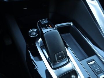 Peugeot 3008 II Crossover Facelifting  1.2 PureTech 130KM 2023 Peugeot 3008 1.2 PureTech, Salon Polska, zdjęcie 11