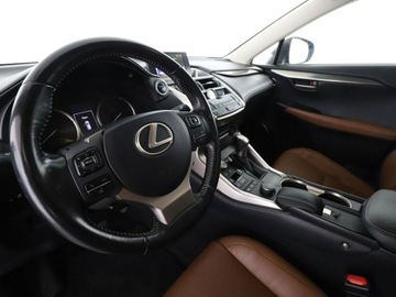 Lexus NX I SUV 300h 197KM 2015 Lexus NX HEV 4x4 skóra el. sterowane i grzane, zdjęcie 13