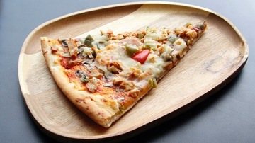 ДЕРЕВЯННАЯ СЕРВИРОВОЧНАЯ ТАРЕЛКА АКАКАЦИЯ