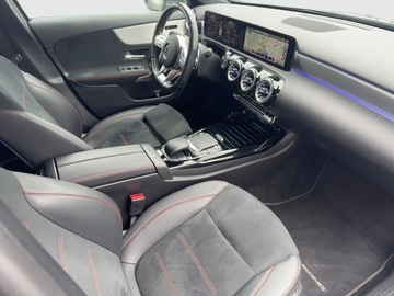 Mercedes Klasa A W177/V177 Sedan AMG 2.0 AMG 35 306KM 2022 Mercedes-Benz A 35 AMG A 35 4MATIC Limuzyna, zdjęcie 19