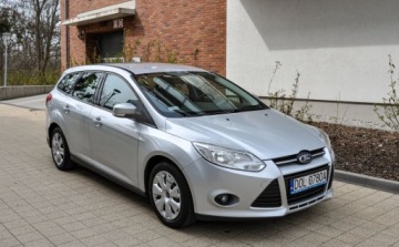 Ford Focus III Kombi Facelifting 1.6 TDCi 115KM 2014 Ford Focus 1,6TDCI 2014 r. Salon PL 1.6 Diesel 115KM, zdjęcie 5