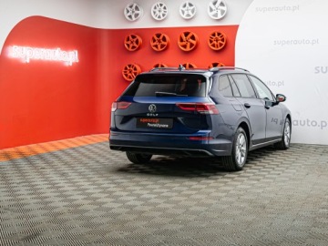 Volkswagen Golf VIII Variant 1.5 TSI 130KM 2023 VOLKSWAGEN Golf 1.5 TSI Life Combi 130KM 2023, zdjęcie 5