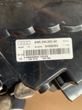 AUDI A4 B9 FL FACELIFT SEDAN SVĚTLO PRAVÁ ZADNÍ LED MATRIX EVROPA 8W5945092AC