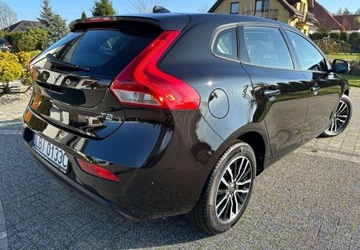 Volvo V40 II Hatchback 2.0 T2 DRIVE-E 122KM 2016 Volvo V40 Volvo V40 T2 Drive-E Summum 2.0 Benzyna 122KM, zdjęcie 13