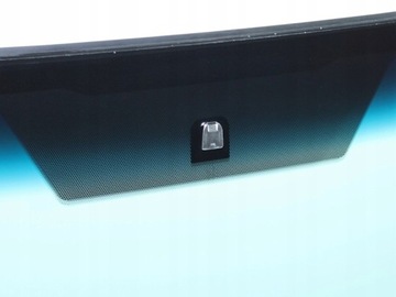 NOVÁ SKLO (OKNO) PŘEDNÍ ČELNÍ TOYOTA LAND-CRUISER J150 2010-> + TĚSNĚNÍ