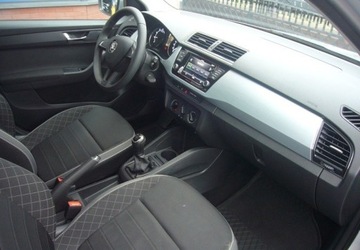 Skoda Fabia III Kombi Facelifting 1.0 TSI 110KM 2020 Skoda Fabia Skoda Fabia III Salon PL - serwis Benzyna 110KM, zdjęcie 17