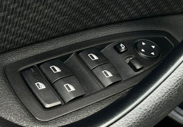 BMW X1 F48 Crossover Plug-In 1.5 25e 220KM 2021 BMW X1 xDrive Plug-In PDC Automat Led Navi Tempomat FV23 1.5, zdjęcie 37