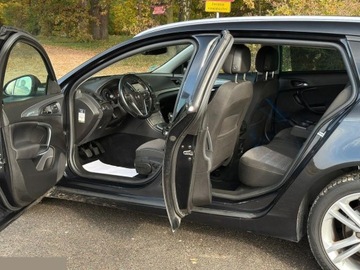 Opel Insignia I Sports Tourer Facelifting 1.4 Turbo ECOTEC LPG 140KM 2014 Opel Insignia 1.4 T Cosmo S&amp;S 140KM 2014r, zdjęcie 16
