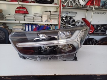 REFLEKTOR MID LED VOLVO XC40 LEWY